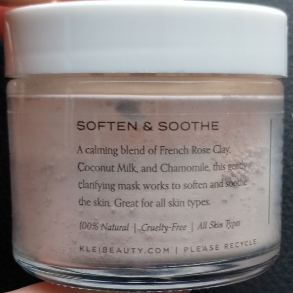 Klei COCONUT MILK & CHAMOMILE Nourish PINK CLAY MASK - Picture 2 of 5